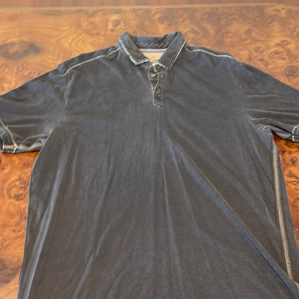 Tommy Bahama size L